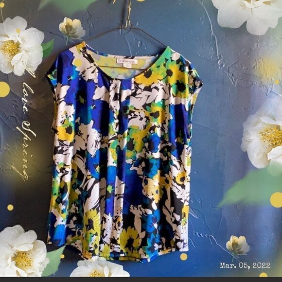 🎁♦️Liz Claiborne Bright colors 3 for $25 look for♦️ and Bundle and offer $25 - Picture 1 of 5
